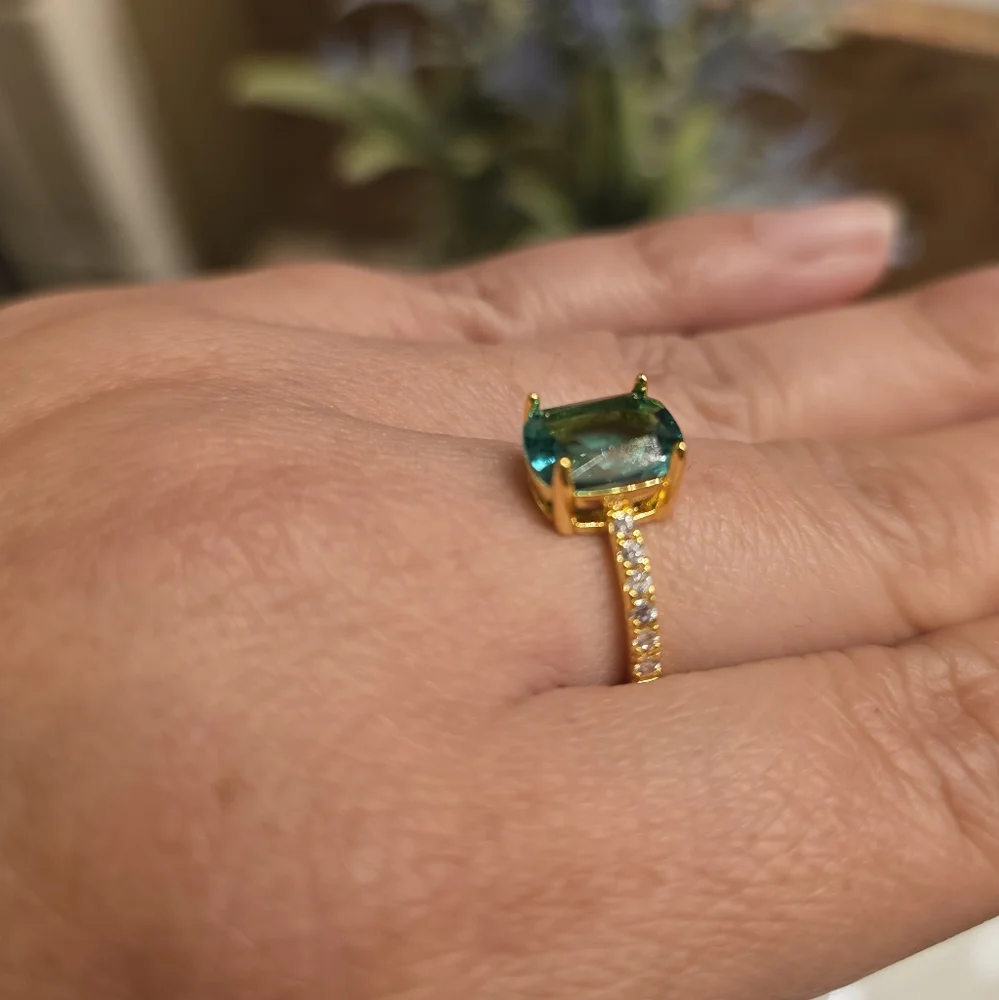 Sea Blue Cubic Zirconia Ring - Picture 5 of 7